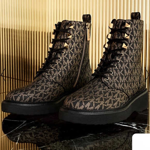 MICHAEL KORS
Haskell Metallic Logo Combat Boot✨brand new - Picture 9 of 9
